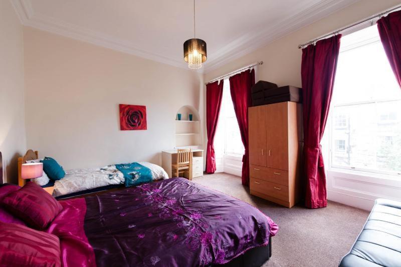 Edinburgh Central Oldtown Aparthotel Exterior photo
